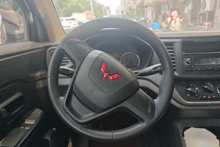 Used Wuling Hongguang V 2021 1.5L Refreshed Enjoyment Edition LAR Steering Wheel