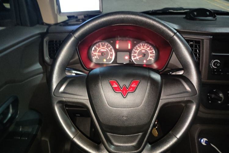 Used Wuling Hongguang V 2021 1.5L Enjoyment Edition LAR Steering Wheel