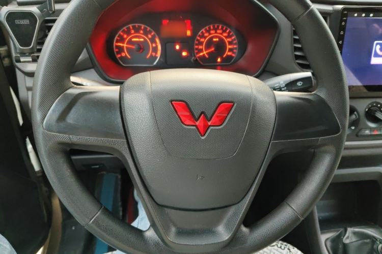 Used Wuling Hongguang V 2021 1.5L Jingqu Version LAR Steering Wheel