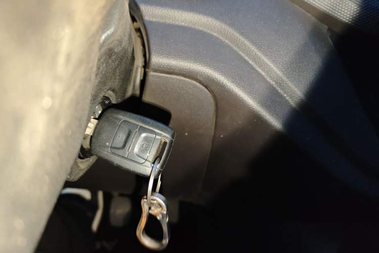 Used Wuling Hongguang V 2021 1.5L Refreshed Enjoyment Edition LAR Vehicle Key