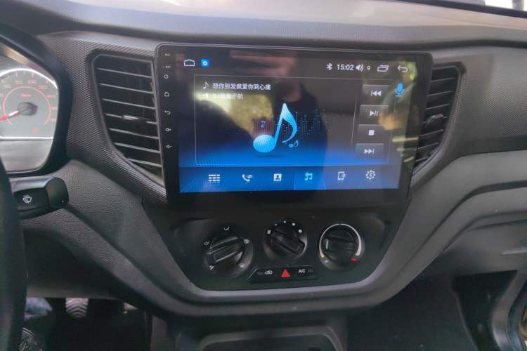 Used Wuling Hongguang V 2022 1.5L Jingqu Edition Electric-Assist LAR Audio And AC Panel