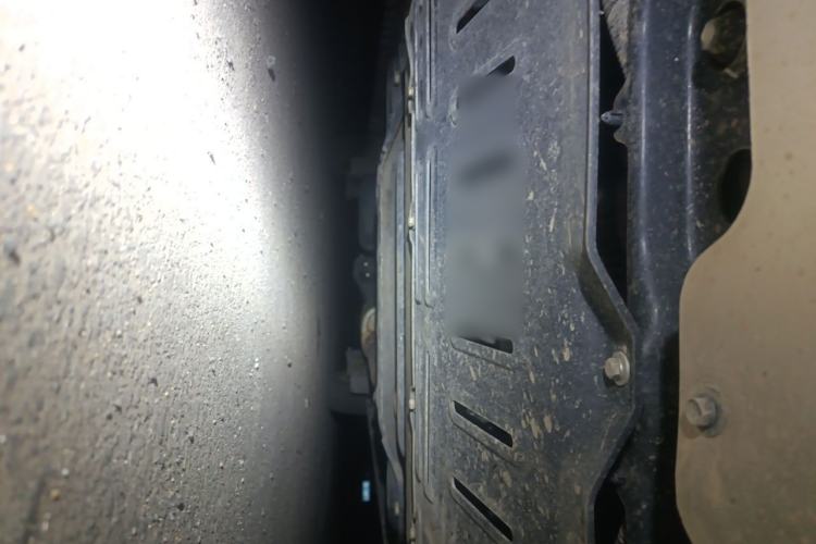 Used Wuling Hongguang V 2022 1.5L Jingqu Edition Electric-Assist LAR Chassis Front