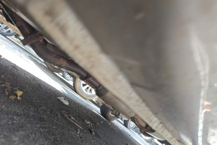Used Wuling Hongguang V 2022 1.5L Jingqu Version Hydraulic Power Steering LAR Chassis Front Left