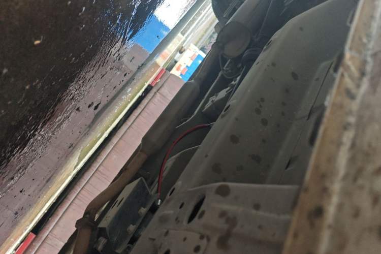 Used Wuling Hongguang V 2022 1.5L Jingqu Version Hydraulic Power Steering LAR Chassis Front Left