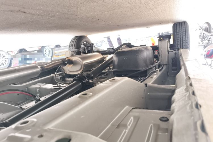 Used Wuling Hongguang V 2022 1.5L Jingqu Edition Electric-Assist LAR Chassis Front Right