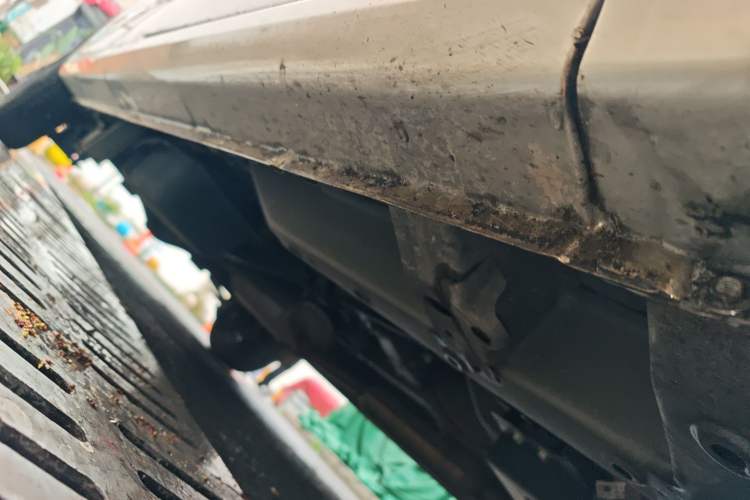 Used Wuling Hongguang V 2022 1.5L Jingqu Version Hydraulic Power Steering LAR Chassis Front Right