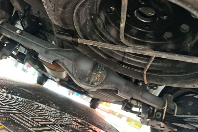 Used Wuling Hongguang V 2022 1.5L Jingqu Version Hydraulic Power Steering LAR Chassis Rear