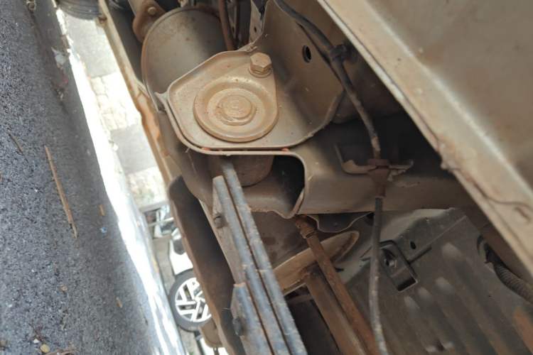 Used Wuling Hongguang V 2022 1.5L Jingqu Version Hydraulic Power Steering LAR Chassis Rear Left