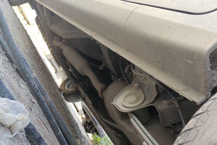 Used Wuling Hongguang V 2022 1.5L Enjoy Edition Electric-Powered LAR Chassis Rear Left