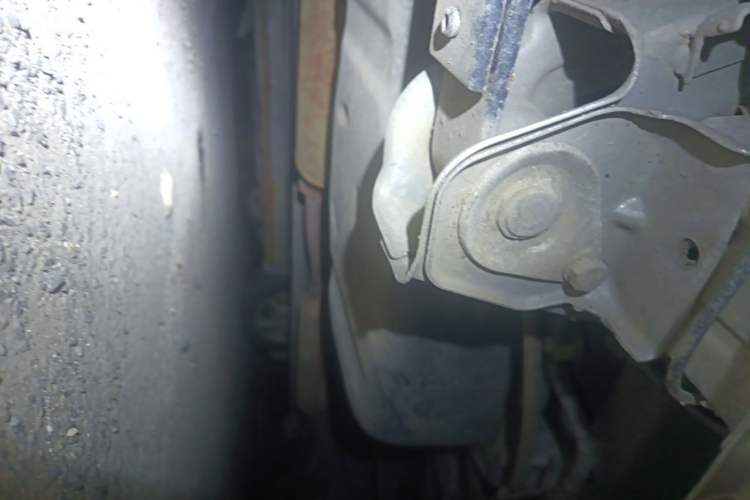 Used Wuling Hongguang V 2022 1.5L Jingqu Edition Electric-Assist LAR Chassis Rear Right
