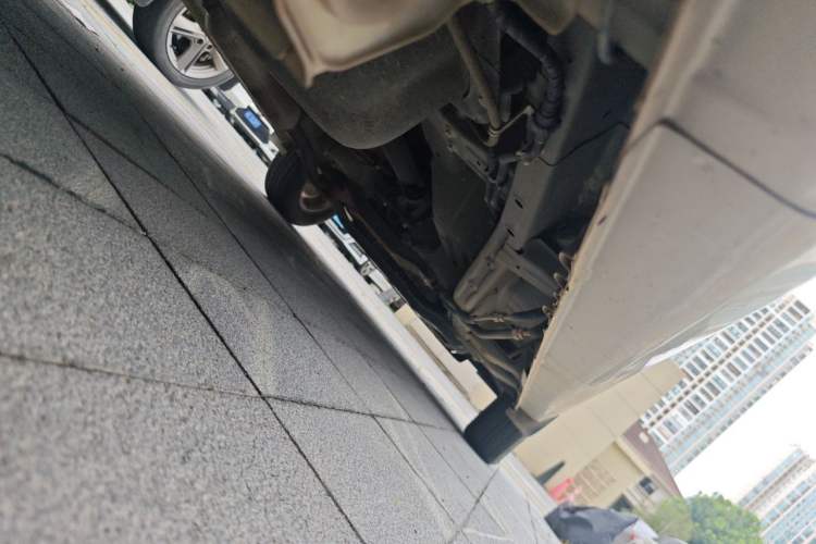 Used Wuling Hongguang V 2022 1.5L Jingqu Version Hydraulic Power Steering LAR Chassis Rear Right