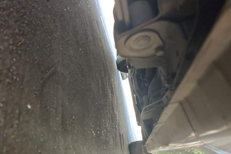 Used Wuling Hongguang V 2022 1.5L Jingqu Edition Electric-Assist LAR Chassis Rear Right