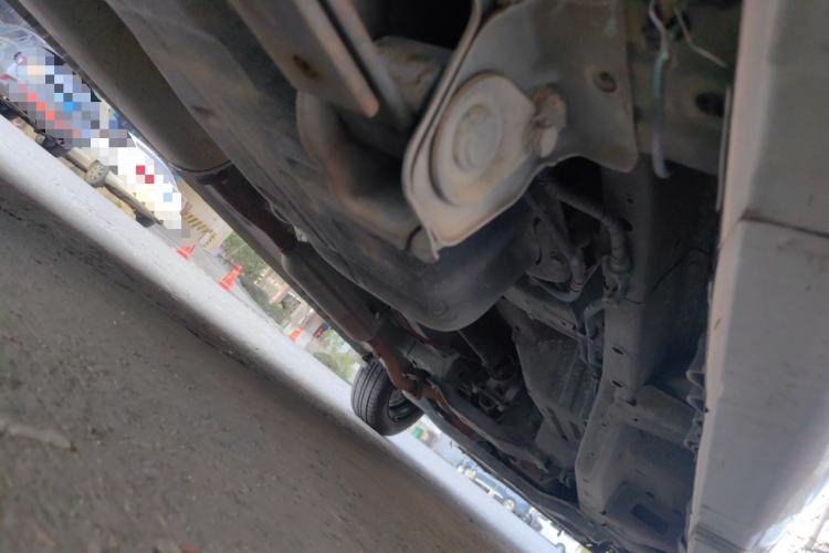 Used Wuling Hongguang V 2022 1.5L Jingqu Edition Electric-Assist LAR Chassis Rear Right