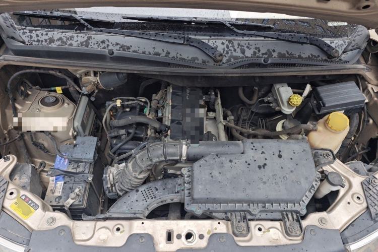 Used Wuling Hongguang V 2022 1.5L Jingqu Edition Electric-Assist LAR Engine Bay