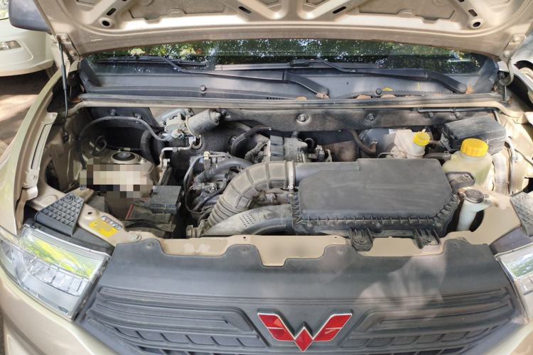 Used Wuling Hongguang V 2022 1.5L Jingqu Edition Electric-Assist LAR Engine Bay