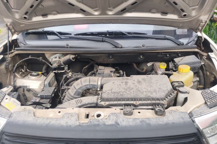 Used Wuling Hongguang V 2022 1.5L Jingqu Edition Electric-Assist LAR Engine Bay