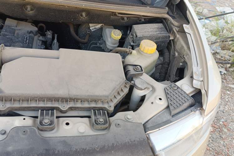 Used Wuling Hongguang V 2022 1.5L Enjoy Edition Electric-Powered LAR Engine Bay Left