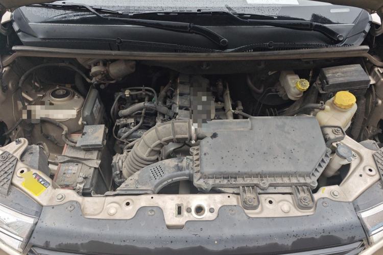 Used Wuling Hongguang V 2022 1.5L Jingqu Version Hydraulic Power Steering LAR Engine Bay
