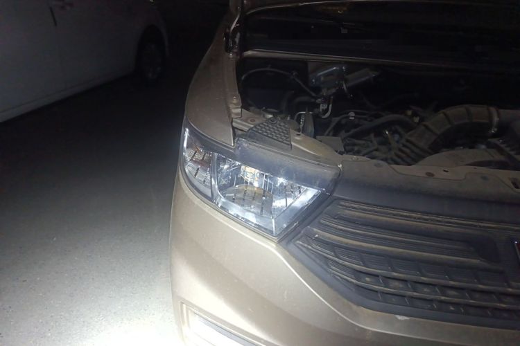 Used Wuling Hongguang V 2022 1.5L Jingqu Edition Electric-Assist LAR Engine Bay Right