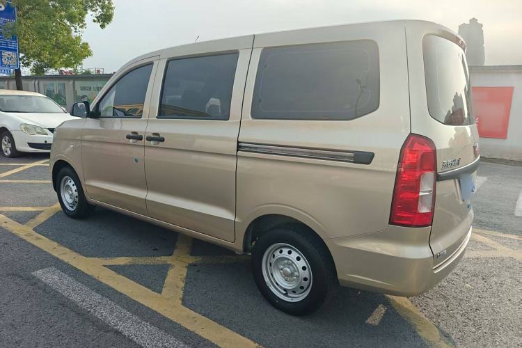 Used Wuling Hongguang V 2022 1.5L Jingqu Edition Electric-Assist LAR Exterior 3