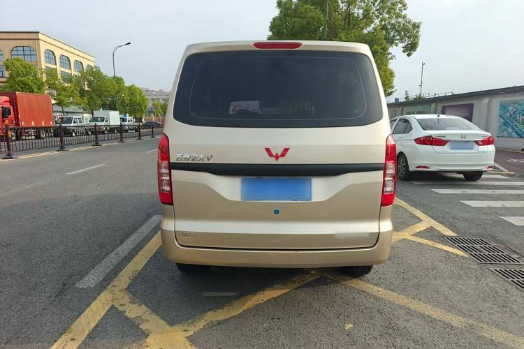 Used Wuling Hongguang V 2022 1.5L Jingqu Edition Electric-Assist LAR Exterior 4