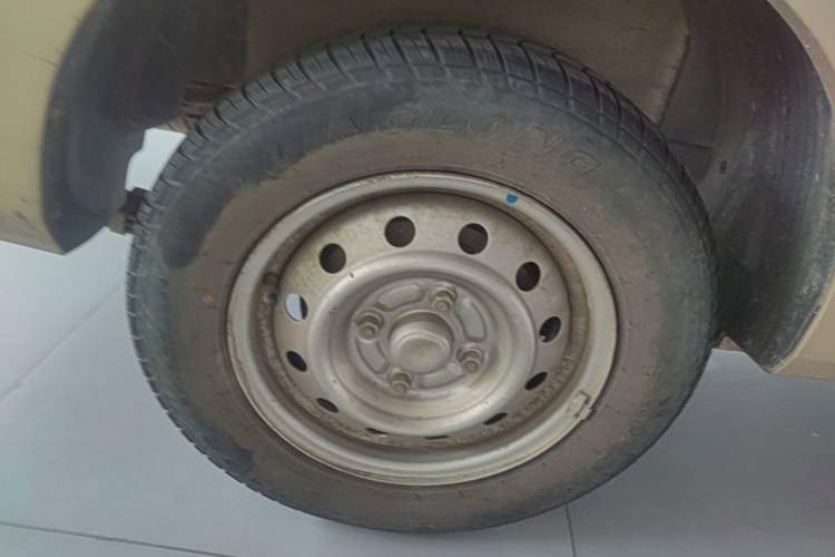 Used Wuling Hongguang V 2022 1.5L Jingqu Edition Electric-Assist LAR Exterior 5