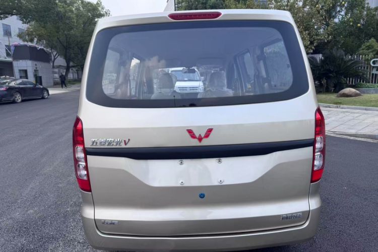 Used Wuling Hongguang V 2022 1.5L Jingqu Edition Electric-Assist LAR Exterior 6