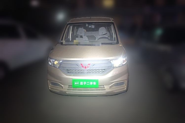 Used Wuling Hongguang V 2022 1.5L Jingqu Edition Electric-Assist LAR Front