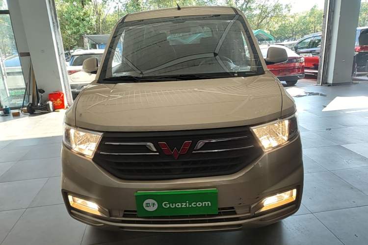 Used Wuling Hongguang V 2022 1.5L Enjoy Edition Electric-Powered LAR Front