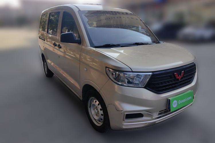 Used Wuling Hongguang V 2022 1.5L Jingqu Edition Electric-Assist LAR Front Right 45 Deg