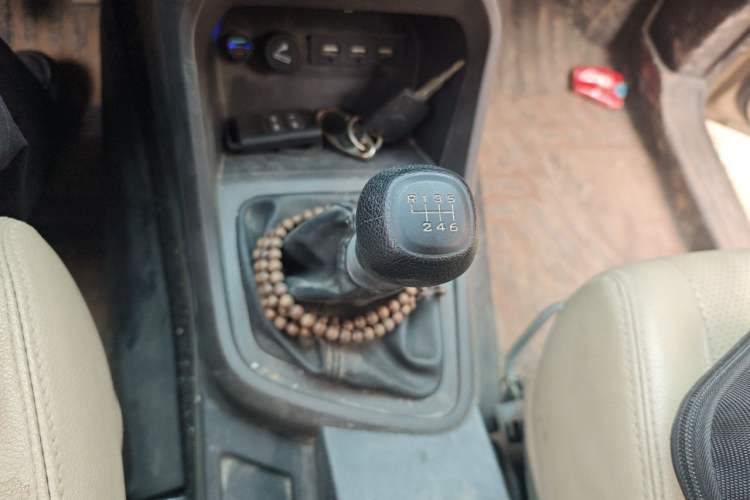 Used Wuling Hongguang V 2022 1.5L Jingqu Edition Electric-Assist LAR Gear Lever