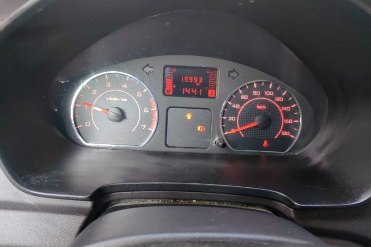 Used Wuling Hongguang V 2022 1.5L Jingqu Edition Electric-Assist LAR Instrument Cluster