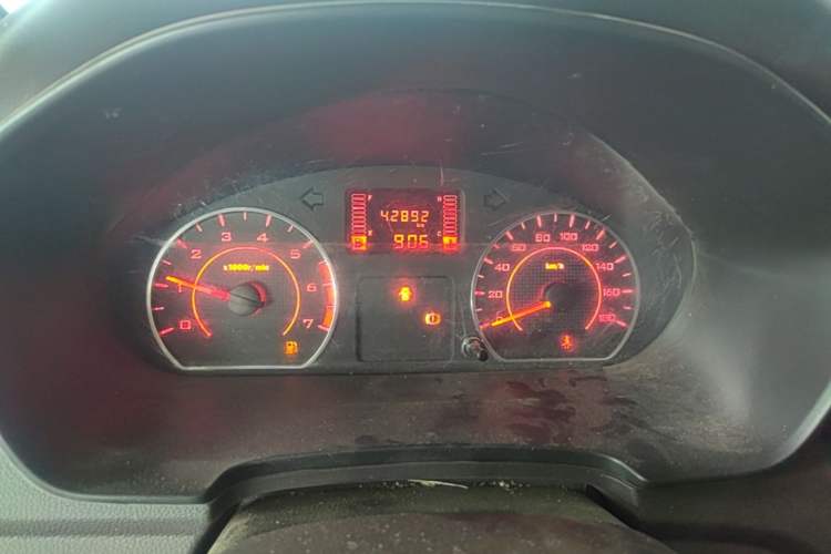 Used Wuling Hongguang V 2022 1.5L Jingqu Edition Electric-Assist LAR Instrument Cluster