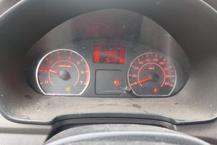 Used Wuling Hongguang V 2022 1.5L Jingqu Edition Electric-Assist LAR Instrument Cluster