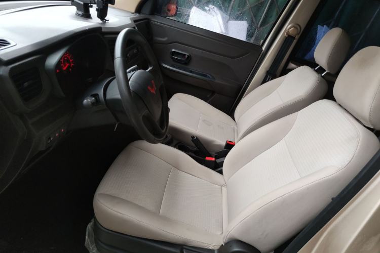 Used Wuling Hongguang V 2022 1.5L Jingqu Edition Electric-Assist LAR Left Front Seat