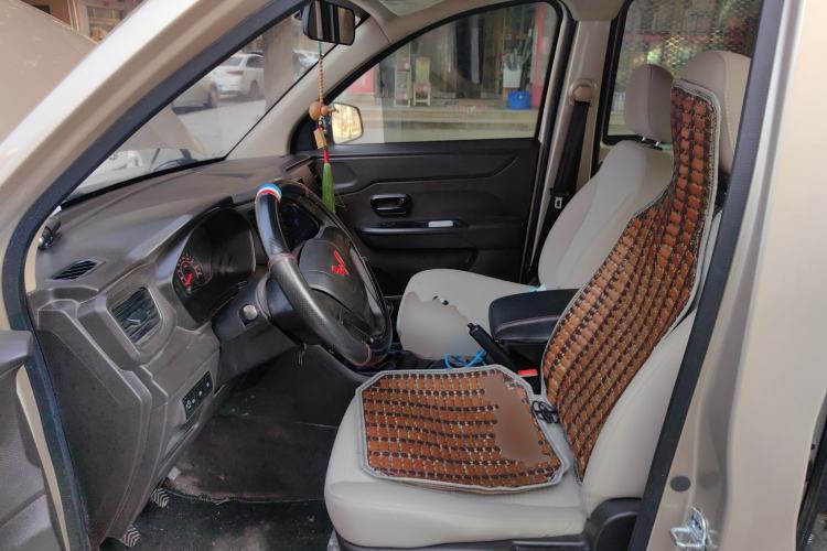 Used Wuling Hongguang V 2022 1.5L Jingqu Edition Electric-Assist LAR Left Front Seat