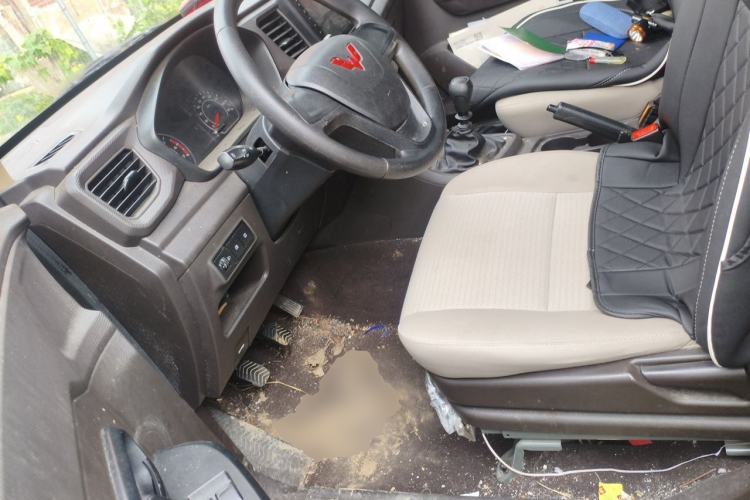 Used Wuling Hongguang V 2022 1.5L Jingqu Edition Electric-Assist LAR Left Front Seat