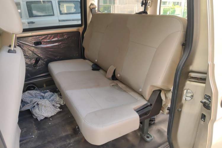 Used Wuling Hongguang V 2022 1.5L Jingqu Edition Electric-Assist LAR Left Rear Seat