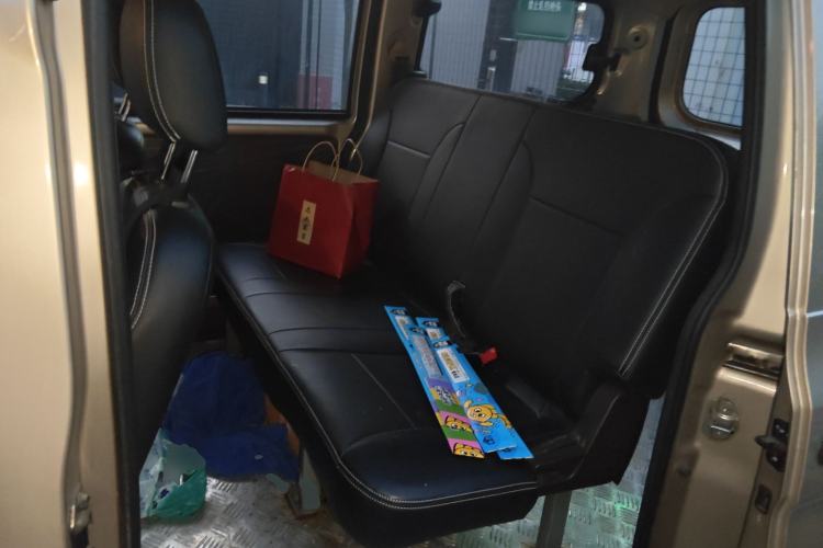 Used Wuling Hongguang V 2022 1.5L Jingqu Version Hydraulic Power Steering LAR Left Rear Seat