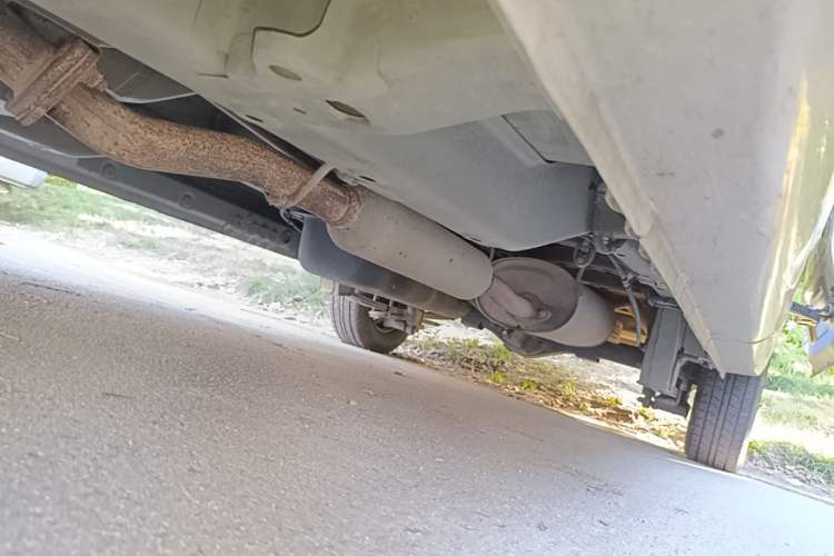 Used Wuling Hongguang V 2022 1.5L Jingqu Edition Enclosed-Window Vehicle with Hydraulic Power Steering LAR Left Side Sill