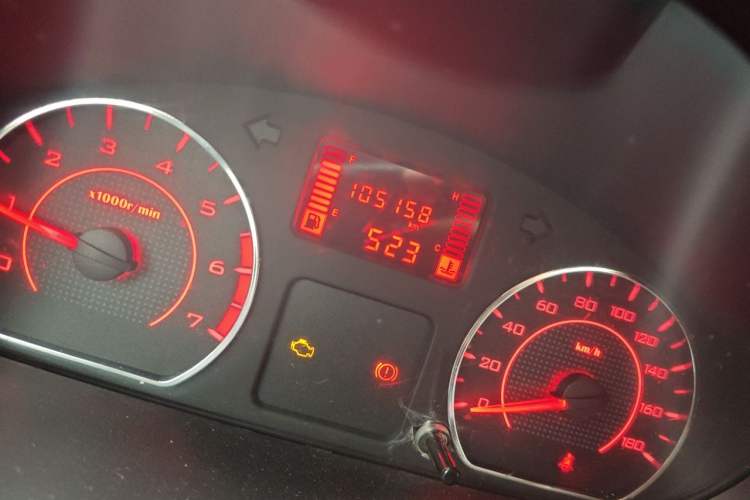 Used Wuling Hongguang V 2022 1.5L Jingqu Version Hydraulic Power Steering LAR Odometer Close Up