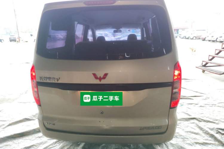 Used Wuling Hongguang V 2022 1.5L Jingqu Edition Electric-Assist LAR Rear