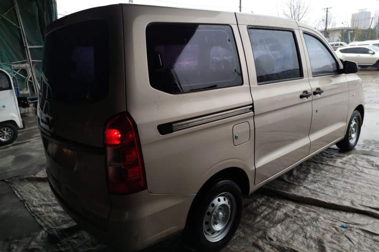 Used Wuling Hongguang V 2022 1.5L Jingqu Edition Electric-Assist LAR Rear Right 45 Deg