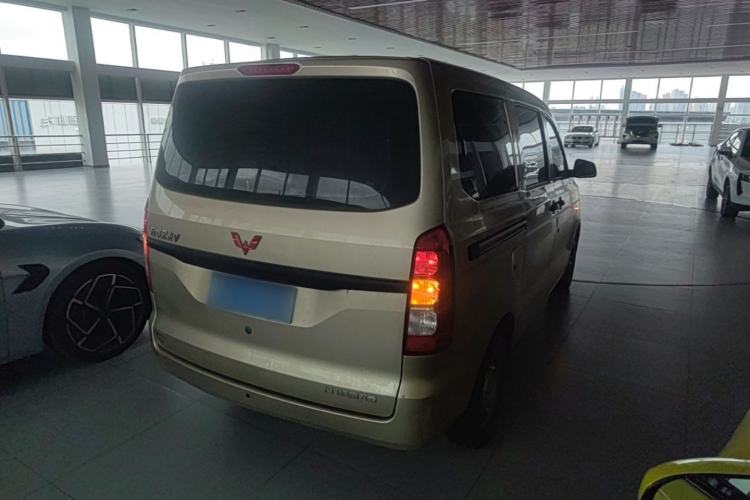 Used Wuling Hongguang V 2022 1.5L Jingqu Edition Electric-Assist LAR Rear Right 45 Deg