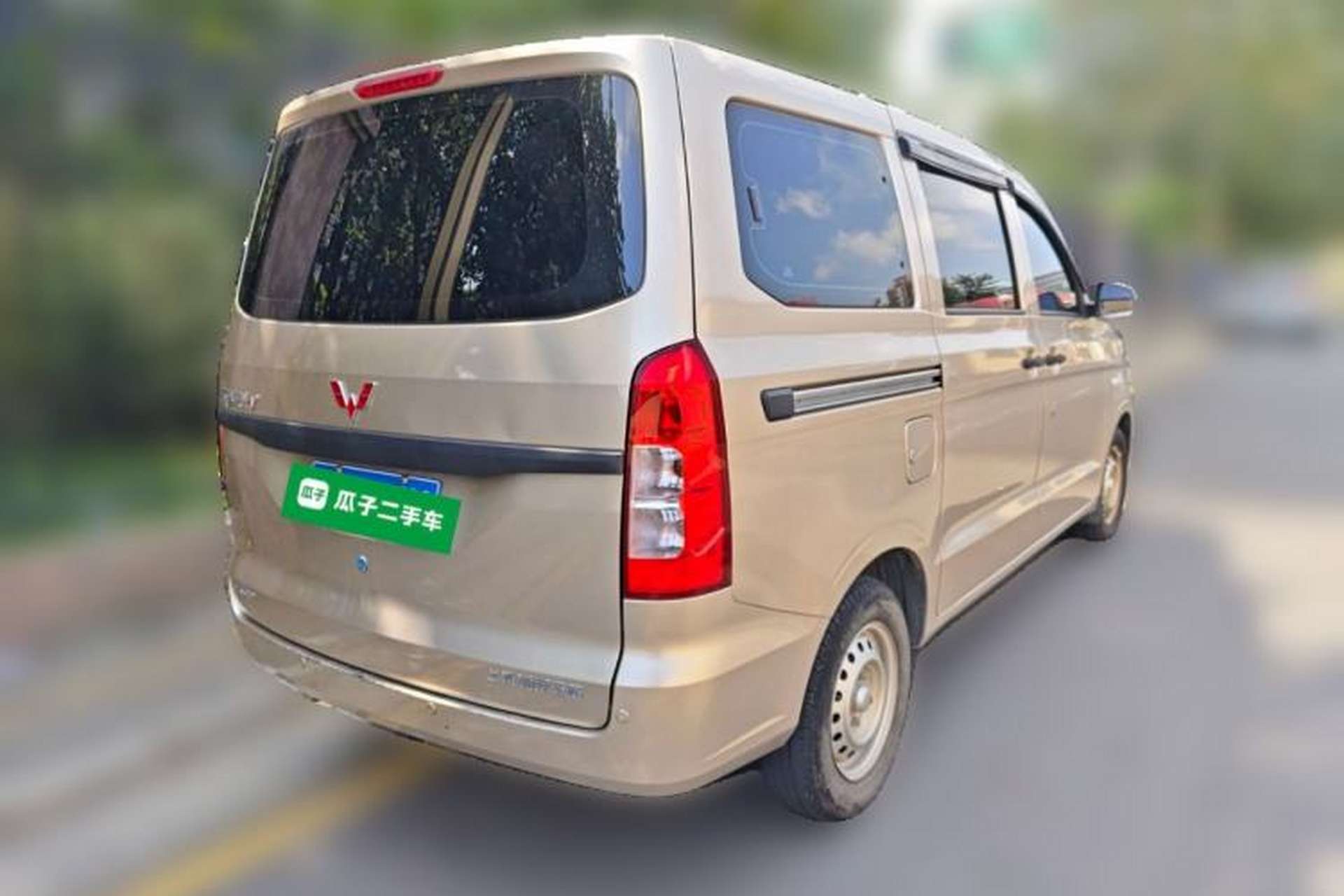 Used Wuling Hongguang V 2022 1.5L Jingqu Edition Electric-Assist LAR Rear Right 45 Deg