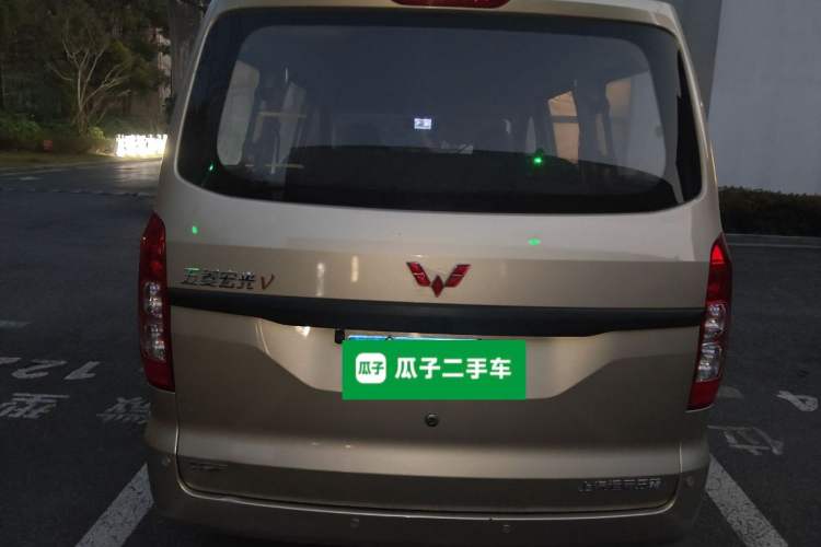 Used Wuling Hongguang V 2022 1.5L Jingqu Version Hydraulic Power Steering LAR Rear