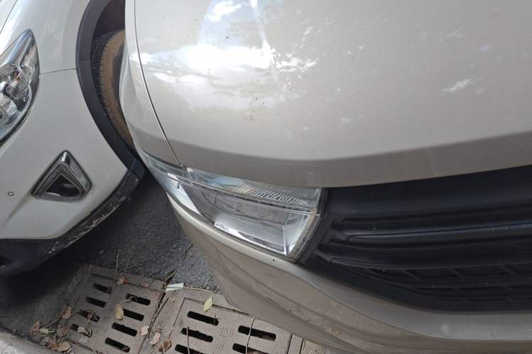 Used Wuling Hongguang V 2022 1.5L Jingqu Version Hydraulic Power Steering LAR Right Front Headlight