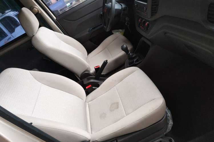 Used Wuling Hongguang V 2022 1.5L Jingqu Edition Electric-Assist LAR Right Front Seat
