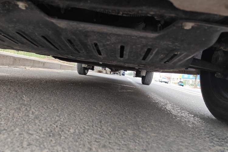 Used Wuling Hongguang V 2022 1.5L Jingqu Edition Electric-Assist LAR Chassis Front