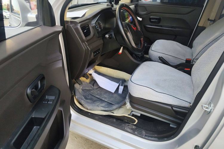 Used Wuling Hongguang V 2022 1.5L Enjoy Edition Hydraulic Power Steering LAR Driver Seat